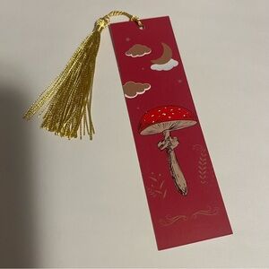❤️ Paper Mushroom bookmark | REQUIRED WITH BUNDLE $6>